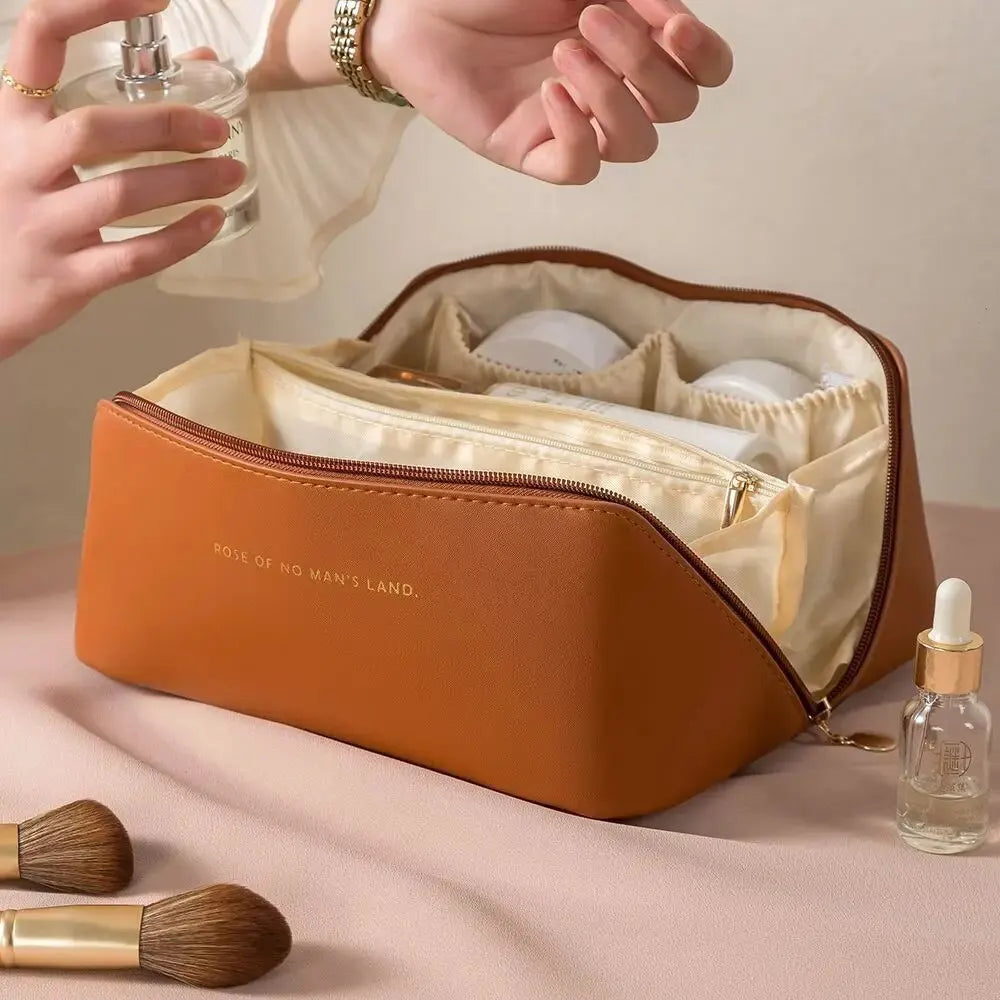PU Leather Makeup Bag – Spacious Travel Cosmetic Organiser with Zipper Closure, Stylish & Durable